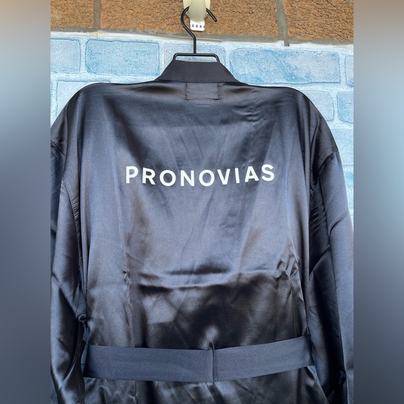 Pronovias Black Satin Robe one size - Picture 7 of 10